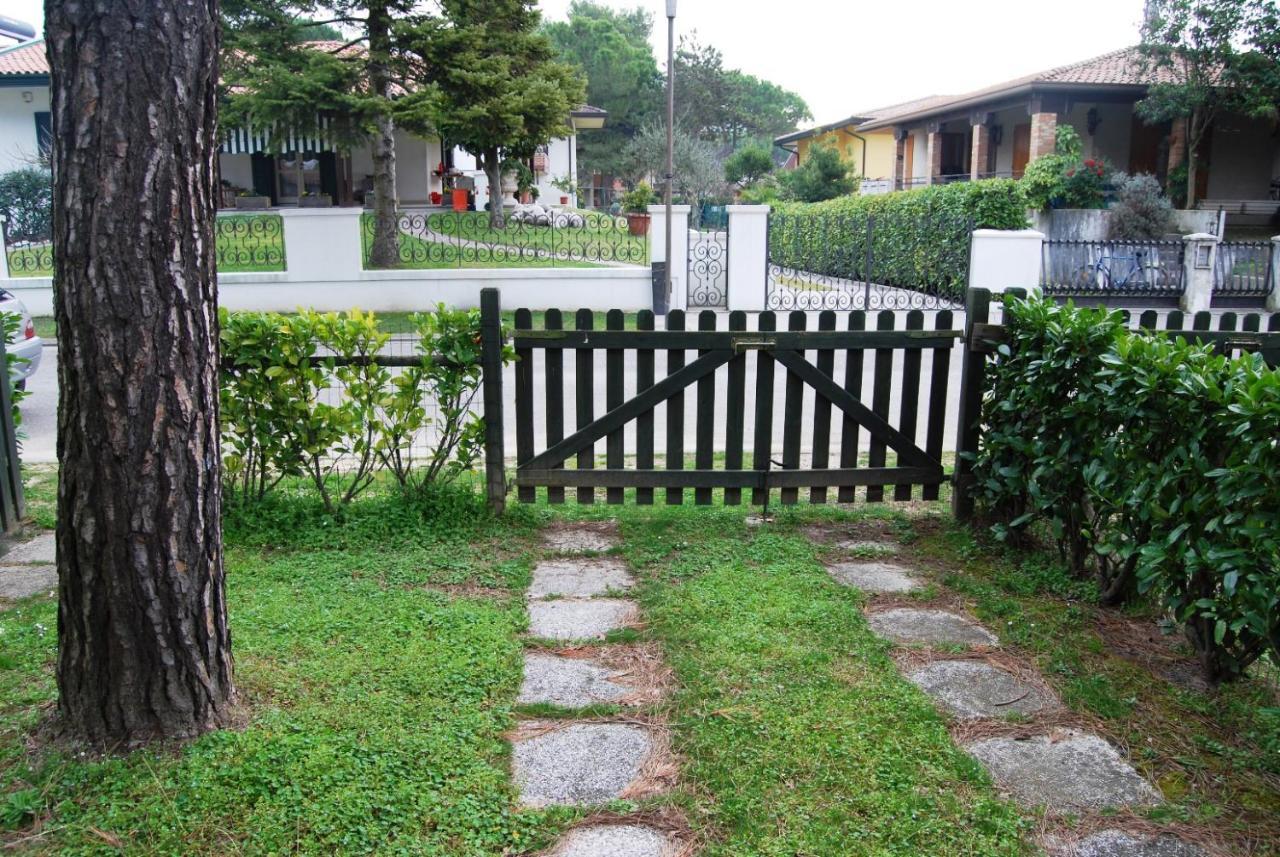 Villa Rosina Бибионе Екстериор снимка